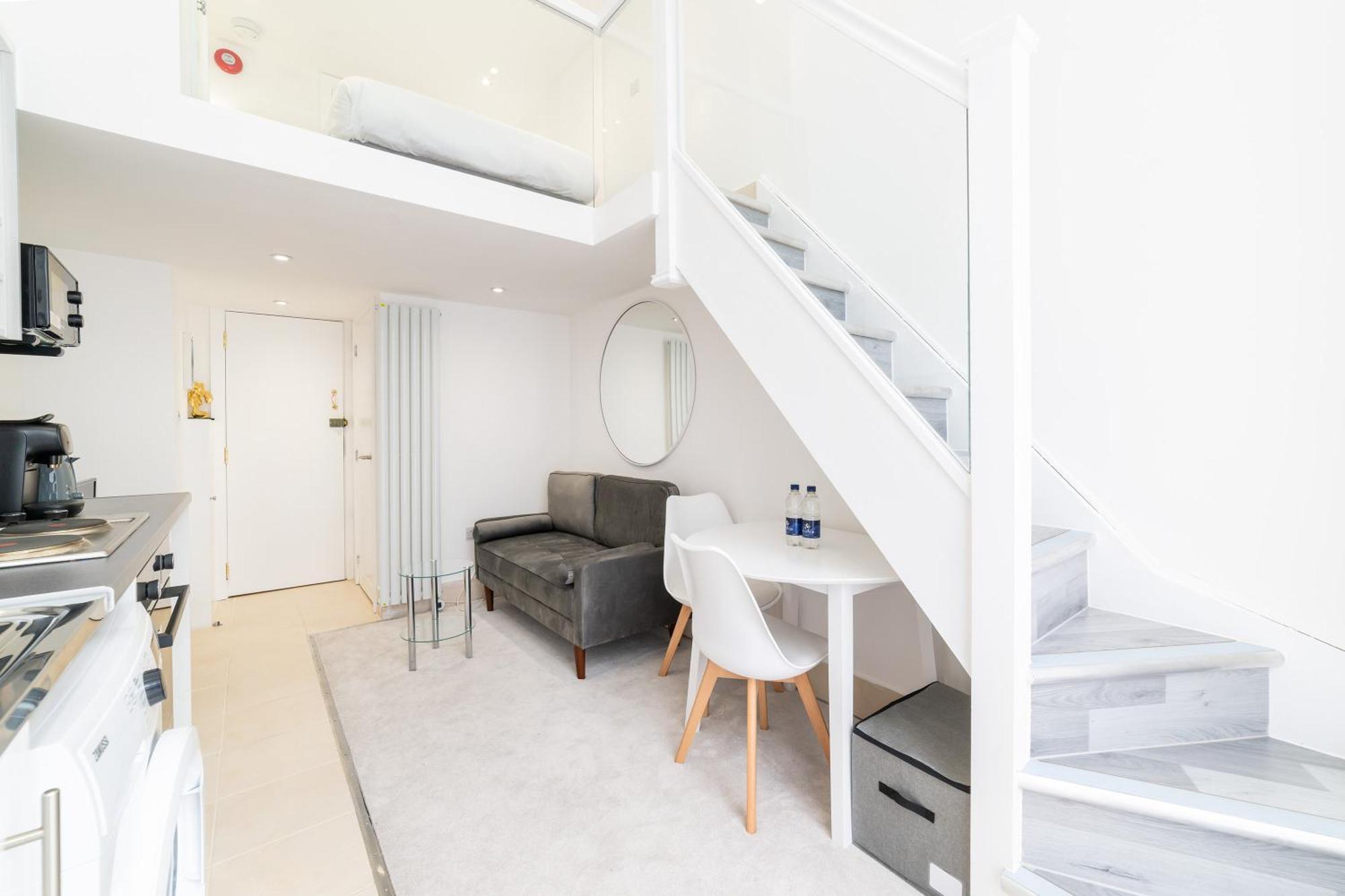 Апартаменты Cozy In Queen's Garden Лондон